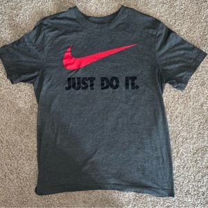 Men’s Nike T-Shirt